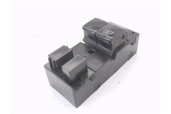 Recambio de mando elevalunas delantero izquierdo para nissan nv200 furgón 1.5 dci referencia OEM IAM   