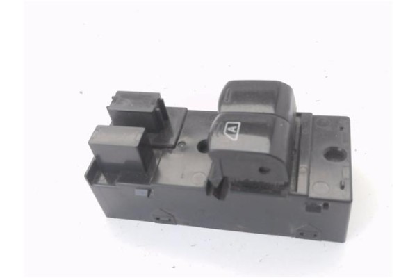 Recambio de mando elevalunas delantero izquierdo para nissan nv200 furgón 1.5 dci referencia OEM IAM   