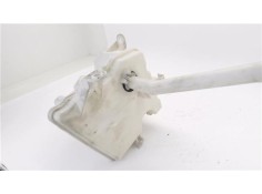 Recambio de deposito limpiaparabrisas para toyota verso (aur2/zgr2) 2.0 d-4d referencia OEM IAM E9011010 E9001017 