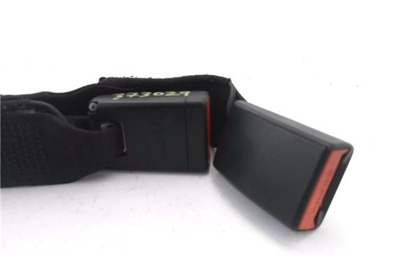 Recambio de anclaje cinturon trasero derecho para bmw serie 1 berlina 5p (f20) 2.0 116d referencia OEM IAM 626403800C 7355471 