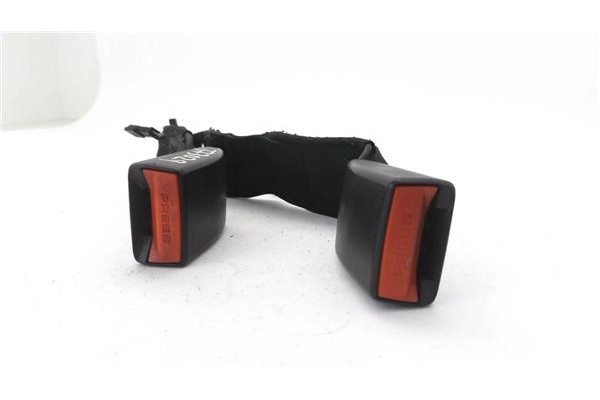 Recambio de anclaje cinturon trasero derecho para bmw serie 1 berlina 5p (f20) 2.0 116d referencia OEM IAM 626403800C 7355471 