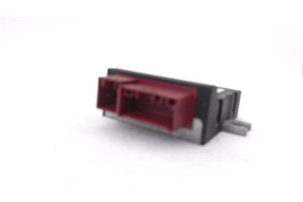 Recambio de centralita control bomba combustible para bmw serie 1 berlina 5p (f20) 2.0 116d referencia OEM IAM 16147371832 55892
