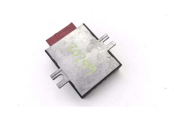 Recambio de centralita control bomba combustible para bmw serie 1 berlina 5p (f20) 2.0 116d referencia OEM IAM 16147371832 55892