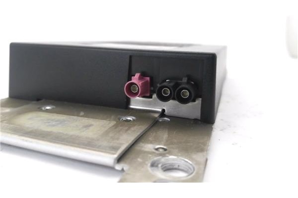 Recambio de centralita para bmw serie 1 berlina 5p (f20) 2.0 116d referencia OEM IAM 8410936530501 0001087972 