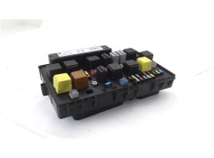 Recambio de caja fusibles/rele para opel astra h gtc 1.7 cdti referencia OEM IAM 015349211 13250232 