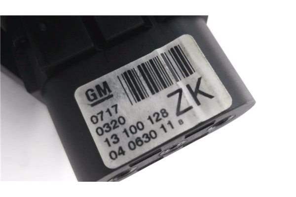 Recambio de mando de luces para opel astra h gtc 1.7 cdti referencia OEM IAM 13100128 04063011 