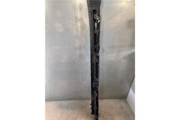 Recambio de spoiler talonera lat. derecha para bmw serie 1 berlina 5p (f20) 2.0 116d referencia OEM IAM   
