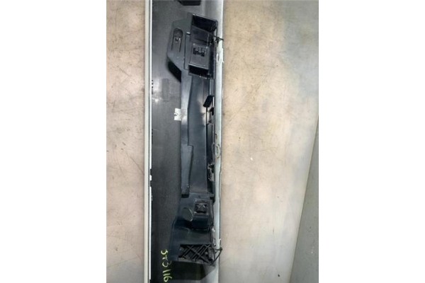 Recambio de spoiler talonera lat. derecha para bmw serie 1 berlina 5p (f20) 2.0 116d referencia OEM IAM   