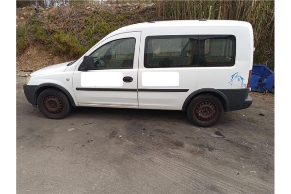 opel combo (corsa c) del año 2009