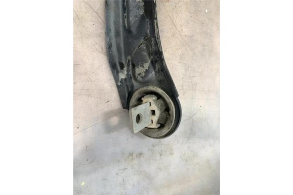 Recambio de brazo inferior trasero izquierdo para mercedes-benz clase a (bm 176) 2.1 a 200 cdi / d (176.008) referencia OEM IAM 