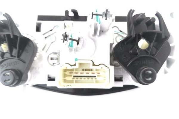 Recambio de mandos calefaccion / a.a. para dacia sandero stepway 2017-2020 1.0 sce stepway 75 (b8jc, b8jd) referencia OEM IAM 5P