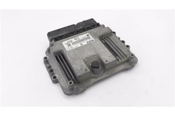 Recambio de centralita para opel astra h gtc 1.7 cdti referencia OEM IAM 8980135190 0281012694 