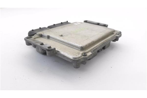 Recambio de centralita para opel astra h gtc 1.7 cdti referencia OEM IAM 8980135190 0281012694 