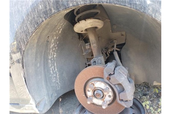 Recambio de pase rueda delantero derecho para peugeot 308 1.6 hdi referencia OEM IAM   
