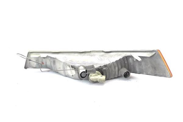 Recambio de intermitente delantero dcho para renault trafic ii combi 1.9 29 combi6 acristalado parcial referencia OEM IAM 820000