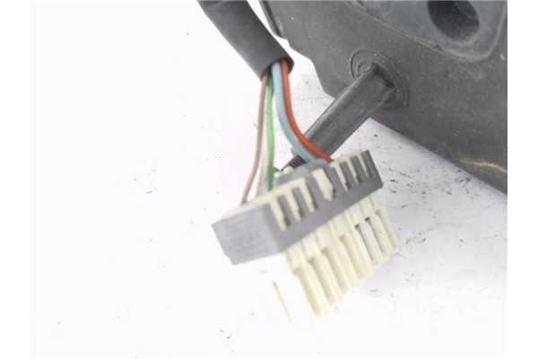 Recambio de retrovisor electrico izquierdo para peugeot 406 berlina (s1/s2) 1.6 sl referencia OEM IAM 96413209  