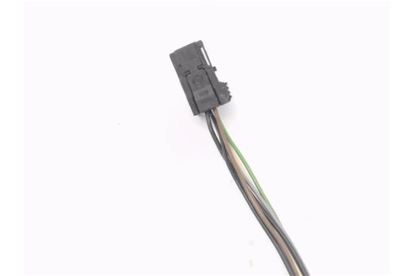 Recambio de retrovisor electrico derecho para peugeot 307 break / sw (s1) 1.6 hdi 110 referencia OEM IAM 96577209  