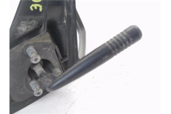 Recambio de retrovisor derecho para peugeot 205 ii (20a/c) 1.8 diesel referencia OEM IAM E200767  