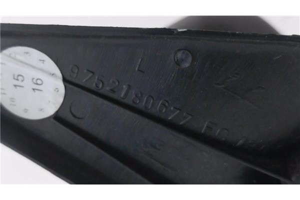 Recambio de retrovisor izquierdo para peugeot 309 1.3 referencia OEM IAM 9752180677  