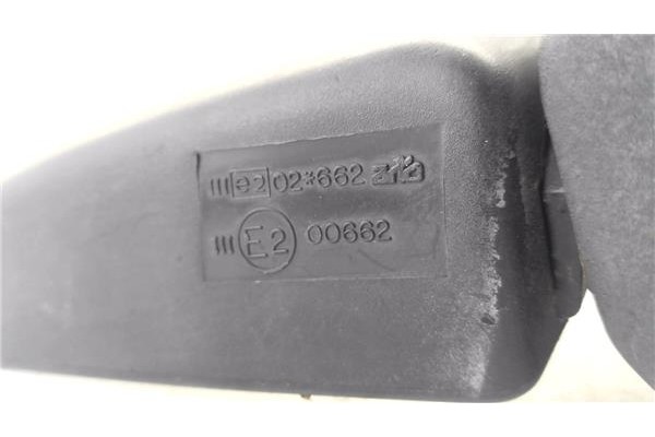 Recambio de retrovisor derecho para peugeot 205 berlina 1.4 mito referencia OEM IAM 02662  
