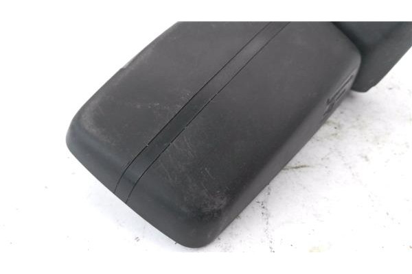 Recambio de retrovisor derecho para peugeot 205 berlina 1.4 mito referencia OEM IAM 02662  