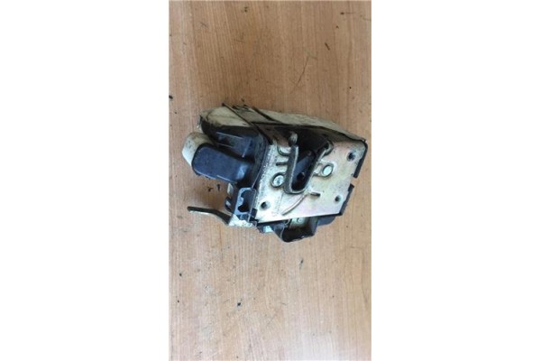 Recambio de cierre electromagnetico delantero izquierdo para volkswagen polo iii (6n1) 1.4 básico referencia OEM IAM 6N1837015  