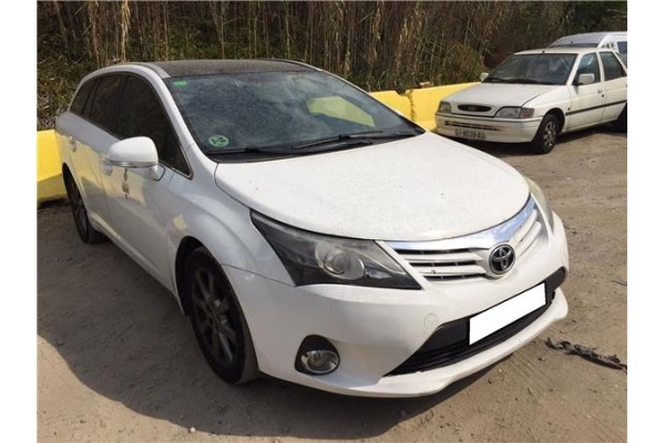 toyota avensis cross sport (t27) del año 2013