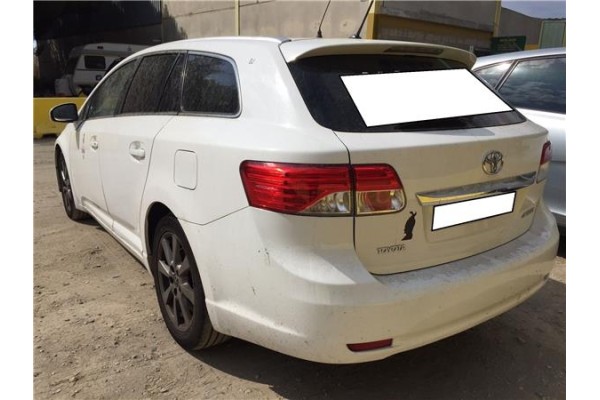 toyota avensis cross sport (t27) del año 2013
