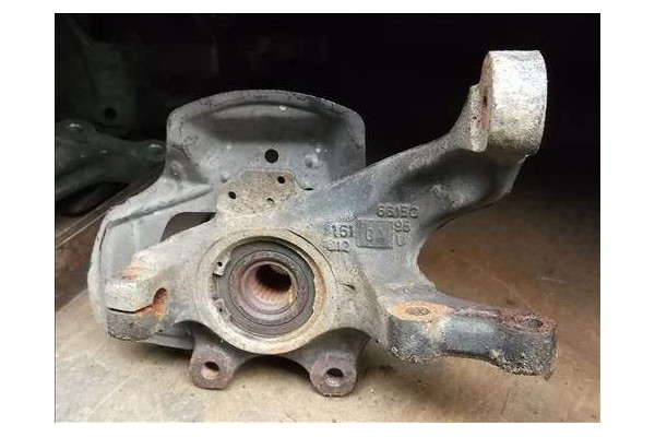 Recambio de mangueta delantero izquierda para opel corsa b 1.2 i referencia OEM IAM   