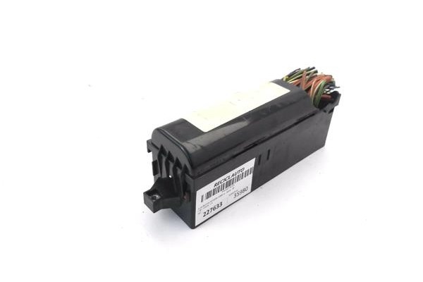 Recambio de caja reles para seat ibiza berlina (6j5) 1.4 referencia OEM IAM 5J0937019  