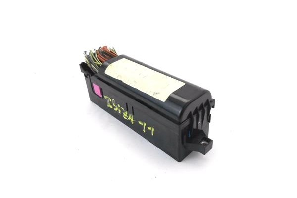 Recambio de caja reles para seat ibiza berlina (6j5) 1.4 referencia OEM IAM 5J0937019  