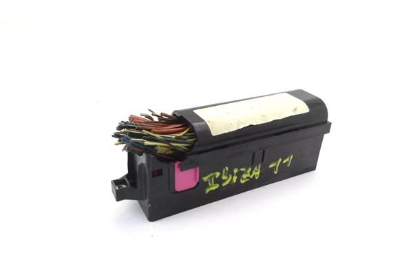 Recambio de caja reles para seat ibiza berlina (6j5) 1.4 referencia OEM IAM 5J0937019  