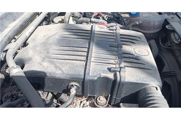 Recambio de carcasa filtro aire para fiat punto / grande punto (199) 1.4 referencia OEM IAM 51888090  