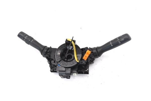 Recambio de mando intermitencia para toyota iq (nuj1/ngj1/kgj1) 1.0 básico referencia OEM IAM 8414012611  