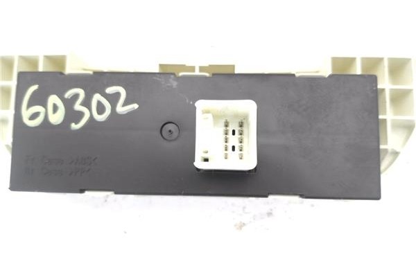 Recambio de display para toyota iq (nuj1/ngj1/kgj1) 1.0 básico referencia OEM IAM 8395074030 904243 