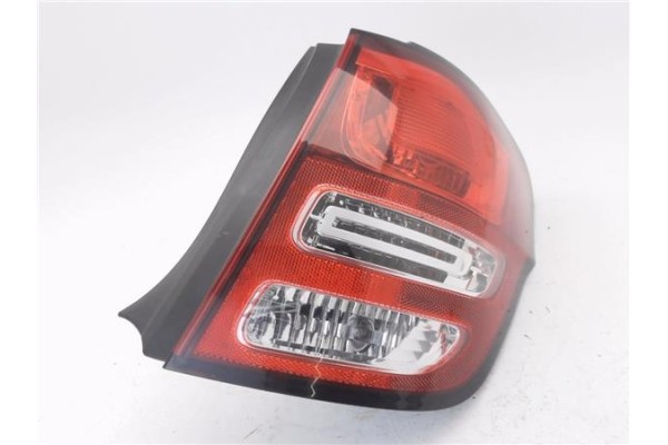 Recambio de piloto trasero derecho para citroen c3 1.4 attraction referencia OEM IAM 9673805280  