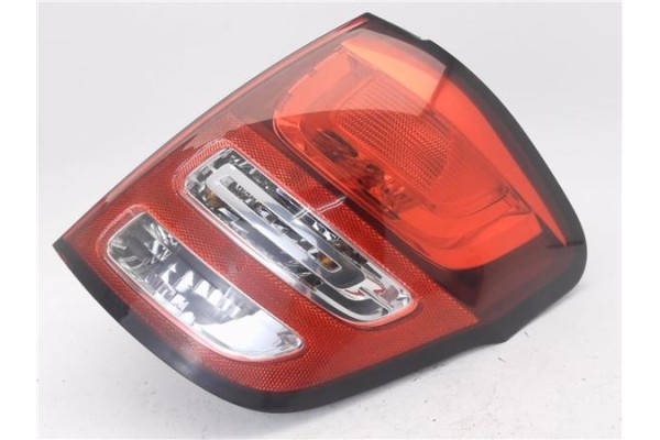 Recambio de piloto trasero derecho para citroen c3 1.4 attraction referencia OEM IAM 9673805280  