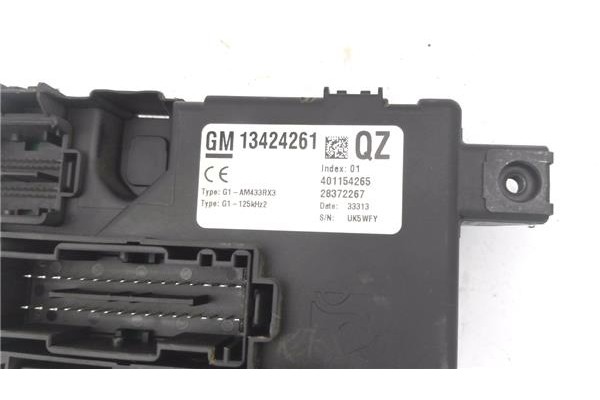 Recambio de caja fusibles/rele para opel corsa d 1.3 cdti referencia OEM IAM 13424261 401154265 