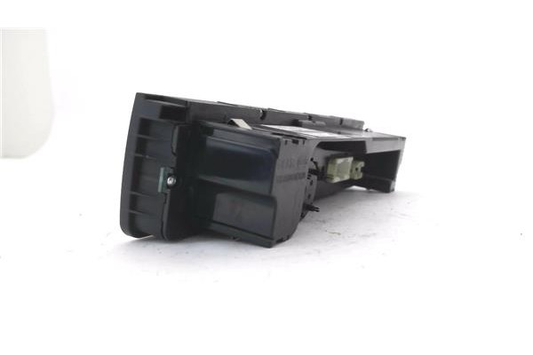 Recambio de mandos climatizador para bmw serie 3 touring (e46) 2.2 320i referencia OEM IAM 64114126707 5HB00887815 