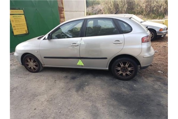 seat ibiza (6l1) del año 2010
