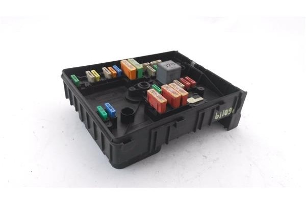 Recambio de caja fusibles/rele para seat altea (5p1) 1.9 tdi referencia OEM IAM 1K0937125D 01718130 