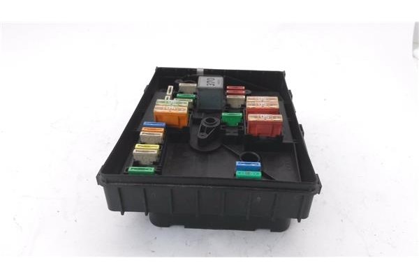 Recambio de caja fusibles/rele para seat altea (5p1) 1.9 tdi referencia OEM IAM 1K0937125D 01718130 
