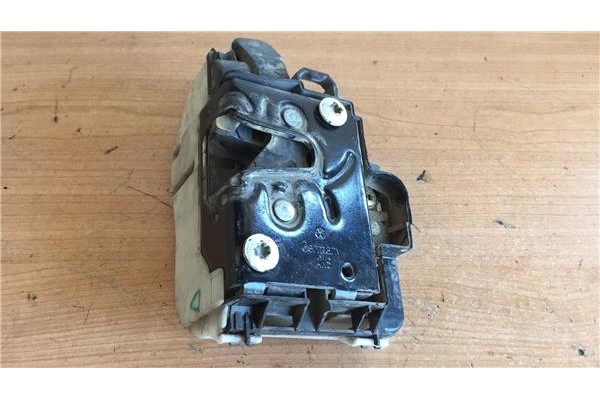 Recambio de cierre electromagnetico delantero derecho para volkswagen polo iii berlina (6n2) 1.0 conceptline referencia OEM IAM 