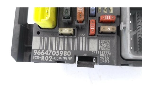 Recambio de caja fusibles/rele para citroen c5 tourer 2.0 business class referencia OEM IAM 9664705980  