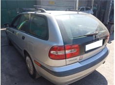 volvo v40 familiar del año 2002