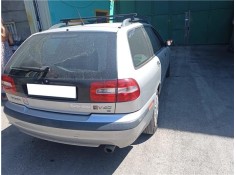 volvo v40 familiar del año 2002
