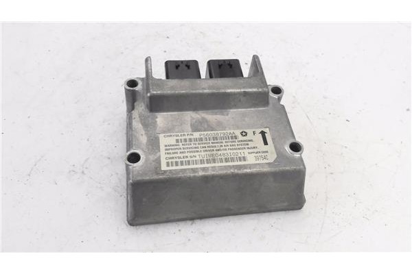 Recambio de centralita airbag para jeep grand cherokee (wj/wg) 2.7 crd laredo referencia OEM IAM P56038792AA 39754C 