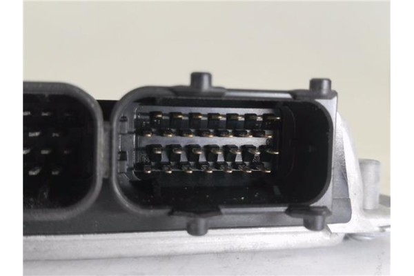 Recambio de centralita para smart fortwo coupe 1.0 fortwo coupe (52kw) referencia OEM IAM A1321532579 0261201383 