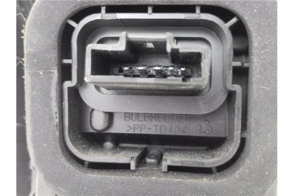 Recambio de piloto trasero derecho para dacia duster i 1.6 16v referencia OEM IAM 265500033R  