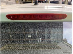 Recambio de luz central de freno para fiat punto / grande punto (199) 1.4 referencia OEM IAM 51722247  